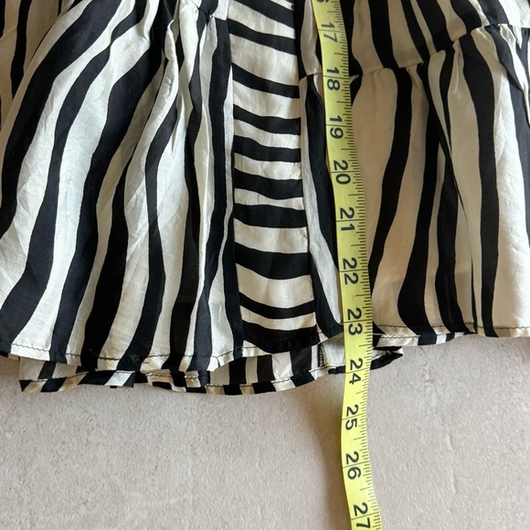 Anthropologie Zebra Modern Print Midi Silk Skirt Size 4 - Picture 9 of 9